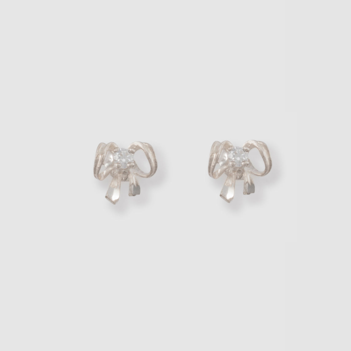 BOW STUDS