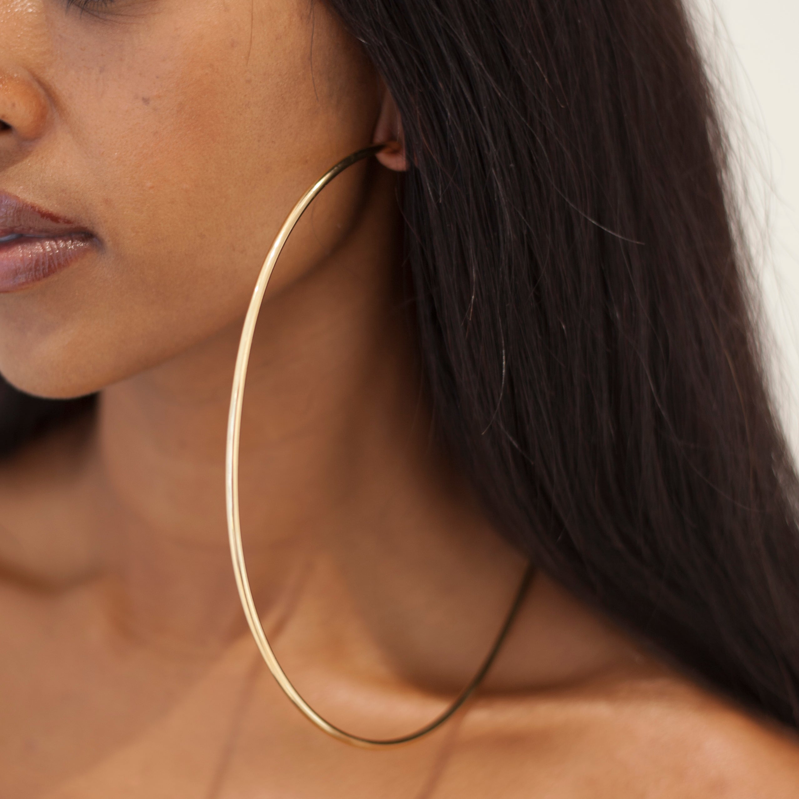 Oversized statement hoops in gold