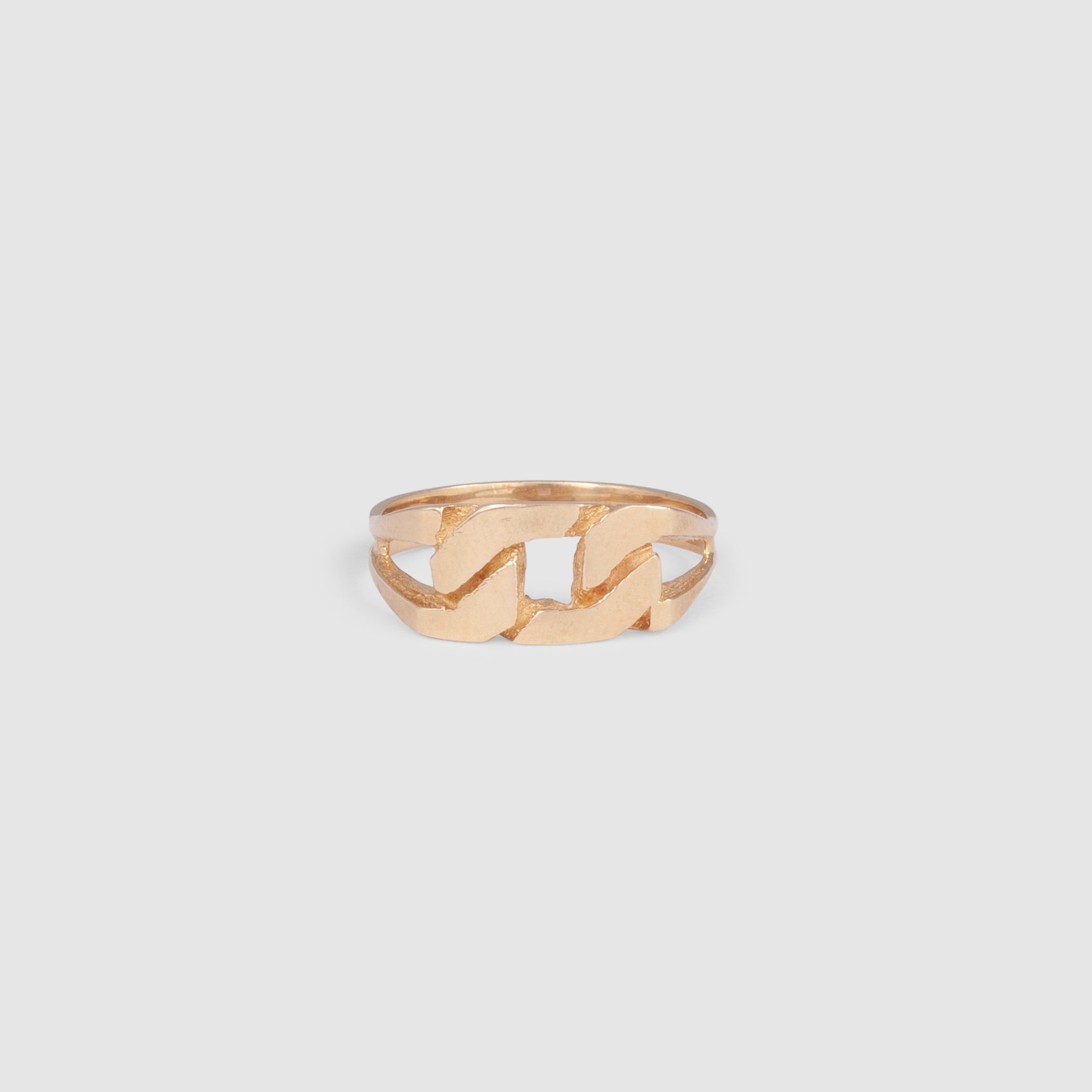 10K Solid Yellow Gold ring with the detail of a Cuban link