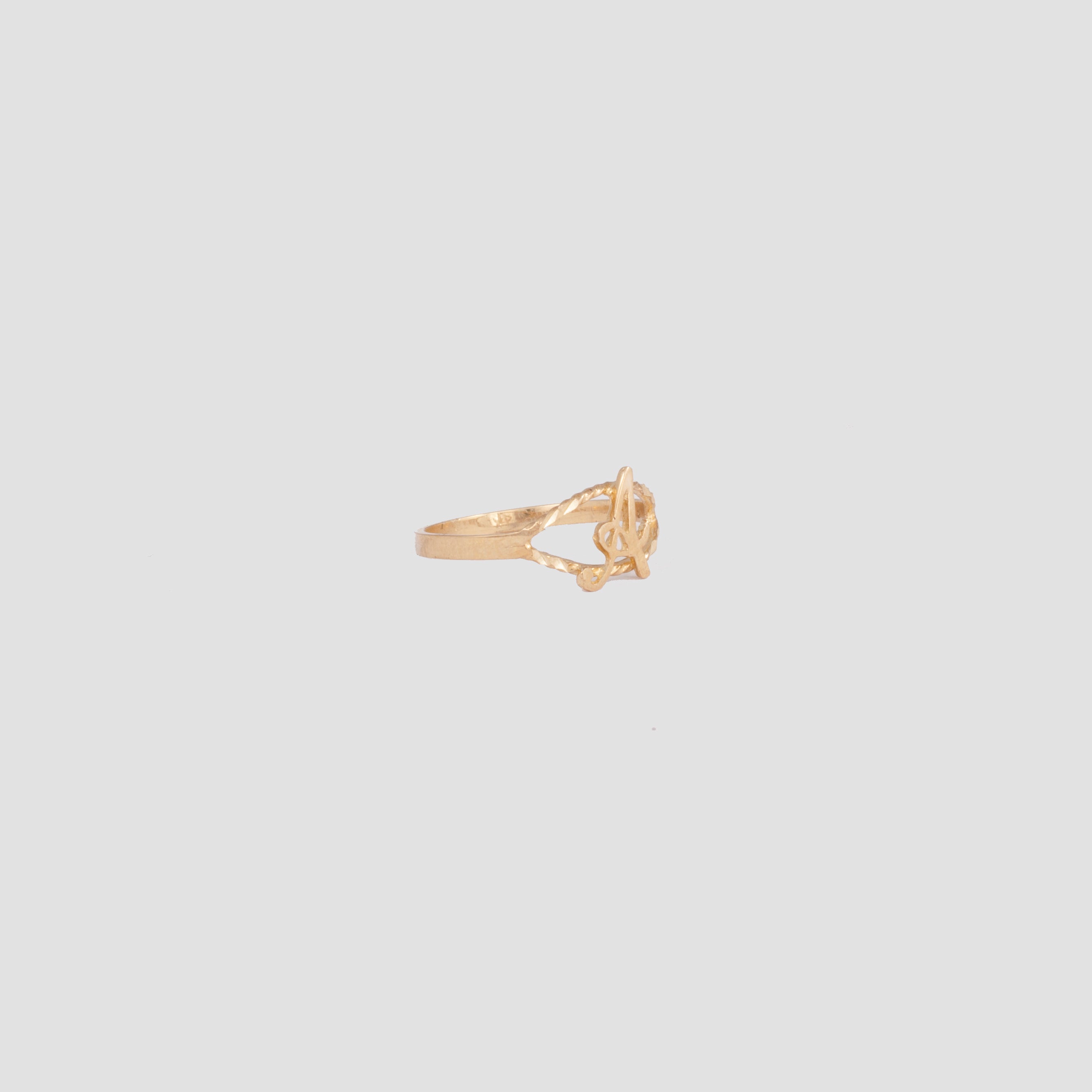 10k gold cursive initial ring