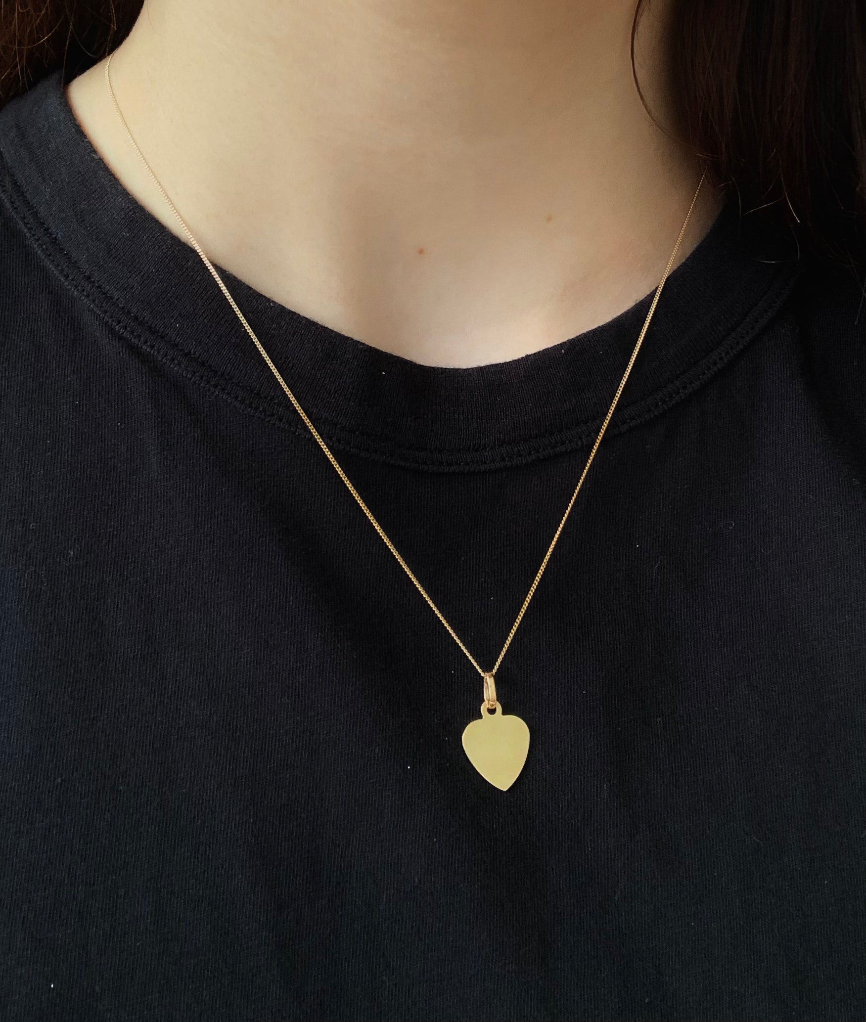 10k solid yellow gold engravable heart shaped pendant