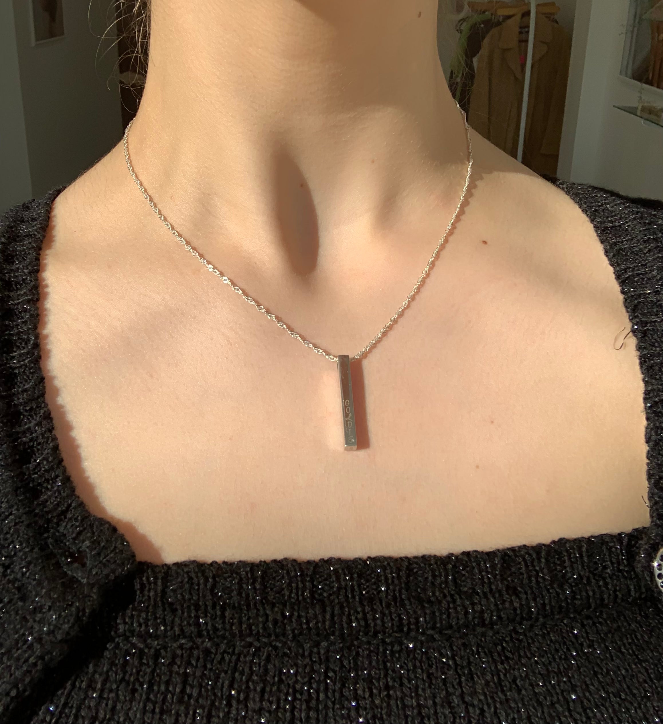hollow 3D rectangle pendant with engraving on figure